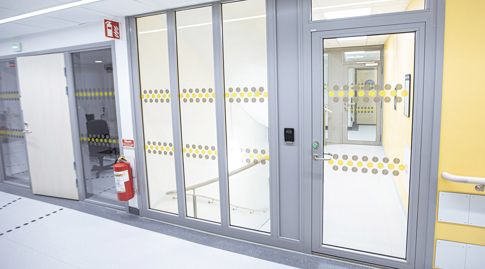 Safety doors safety glass